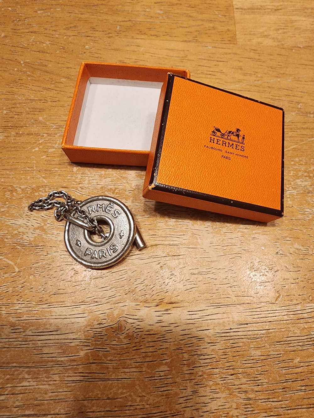 vintage Hermès Sellier T-bar coin charm key ring in silver-tone metal